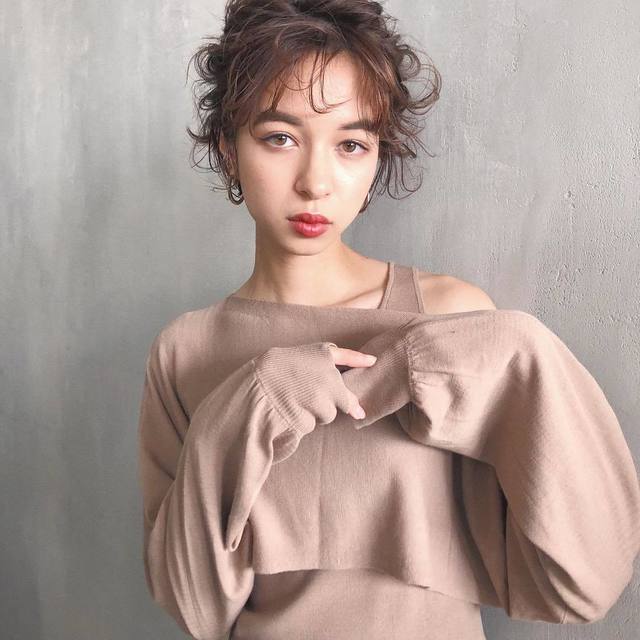 パープルアッシュがトレンド おすすめヘアと市販のカラー剤をご紹介