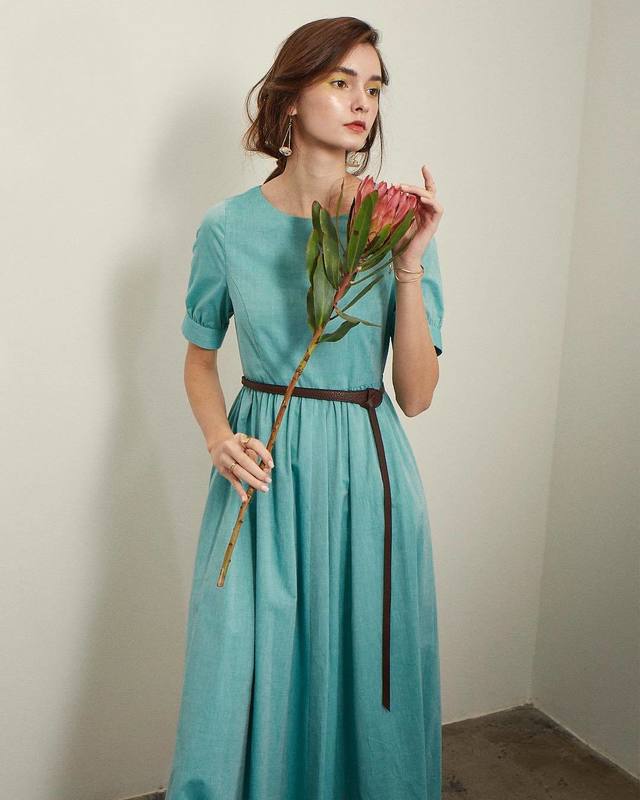 カジュアルエレガンスって何 季節別 年代別コーデもご紹介