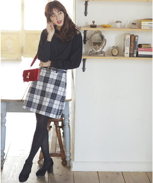 台形スカートの大人コーデ術 季節別におしゃれな着こなしをご紹介