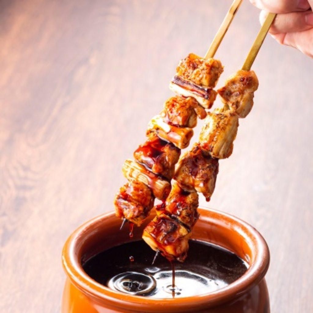 種類豊富な焼き鳥 串焼きを楽しむなら鳥メロ伊勢原駅南口店にお任せください 三代目鳥メロ 伊勢原駅南口店