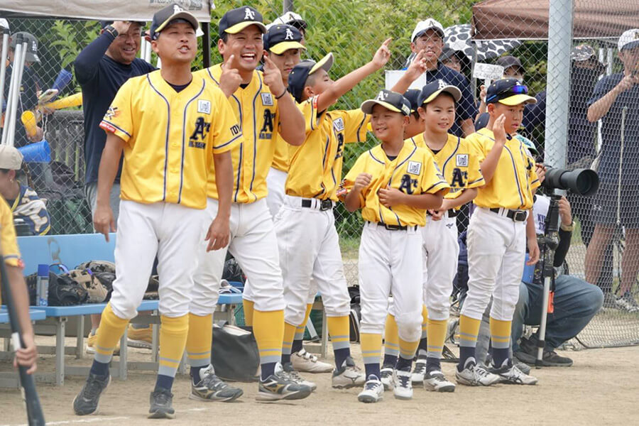 【少年野球ダイジェスト】「飛ぶバット」禁止で打撃が変わる！　次世代を育てる新しい指導法（’25 8/14）
