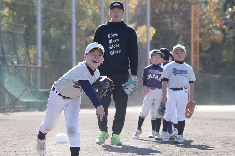 【少年野球ダイジェスト】「早く投げろ」がミスを呼ぶ? 元プロが勧める“あえてのワンバウンド”(’25 12/28)