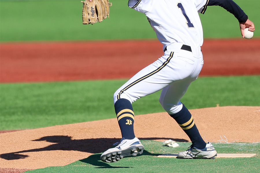 【少年野球ダイジェスト】手投げ解消に必須な“下半身の安定”　美しいフォームを作る地味な「骨盤体操」（’26 2/3）