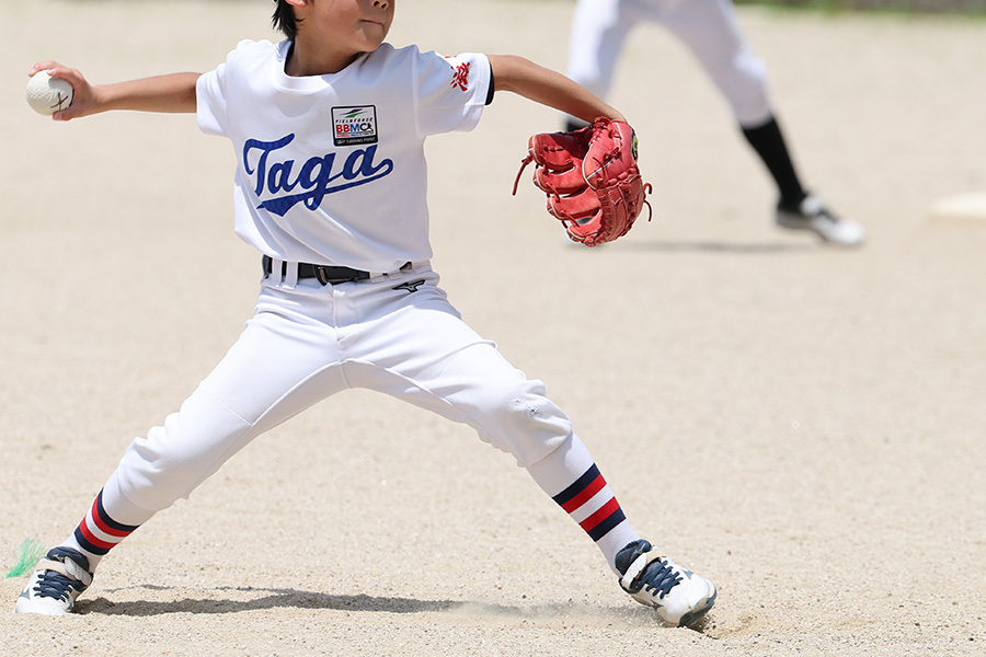 【少年野球ダイジェスト】球速アップに不可欠な「足裏感覚」。元プロが低学年から磨くよう勧める簡単練習法（’25 11/28）
