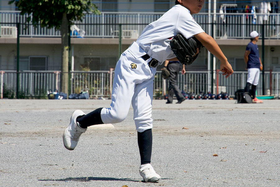 【少年野球ダイジェスト】球威が上がらない原因は「踏み込み足」?パワーが逃げる“小指体重”の罠(’25 11/13)