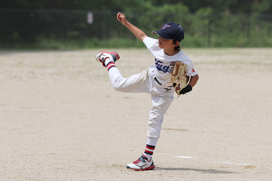 【少年野球ダイジェスト】キャッチボールの精度を高める「踏み出し足」の重要性(’25 9/7)