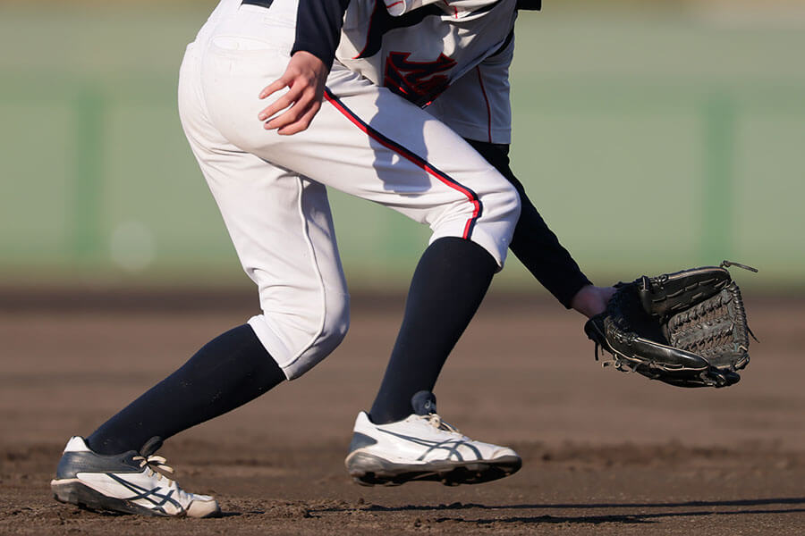 【少年野球ダイジェスト】ゴロ後逸の原因はお尻と背骨にあり！？エラーを防ぐ米国式「グラブ素振り」とは！（’26 4/10）