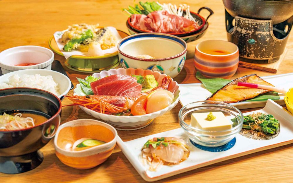 秋田の郷土料理と日本酒を堪能　じゅんさい料理と酒蔵宿で味わう贅沢旅記事写真