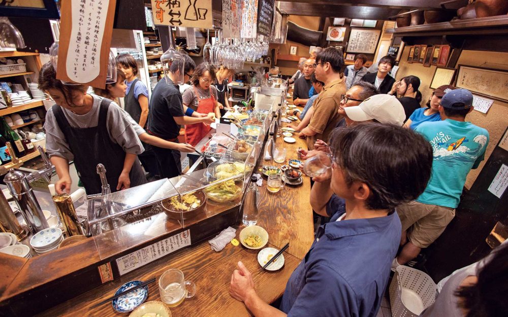 地元民が集う立呑み 田中の夜　角打ちで味わう明石の逸品記事写真