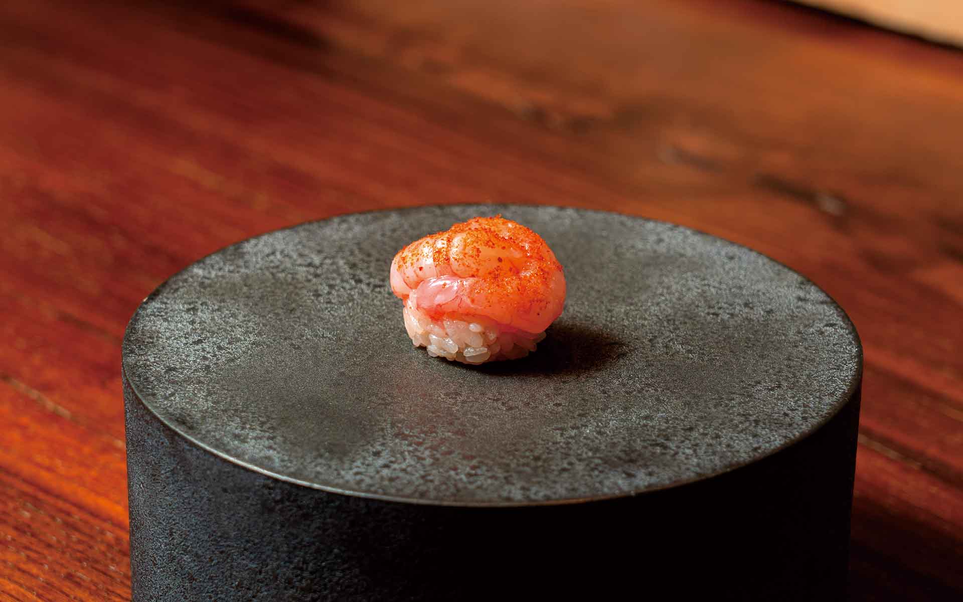 「雲丹は出さない」新潟の恵みにこだわる唯一無二の鮨店・登喜和鮨の挑戦