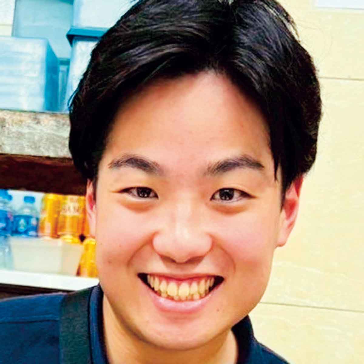 青田 悠志 写真