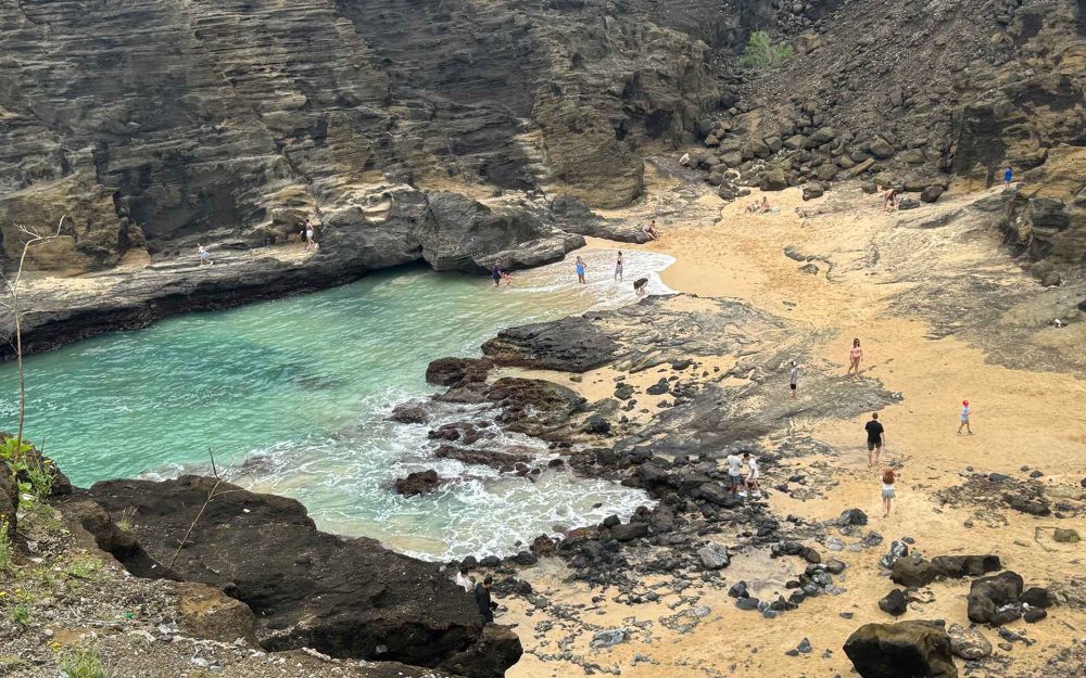 ハワイ・マカプウ＆サンディビーチへ　間に潜む古代ハワイアンの聖地｜ 山下マヌーの低速ハワイ#03