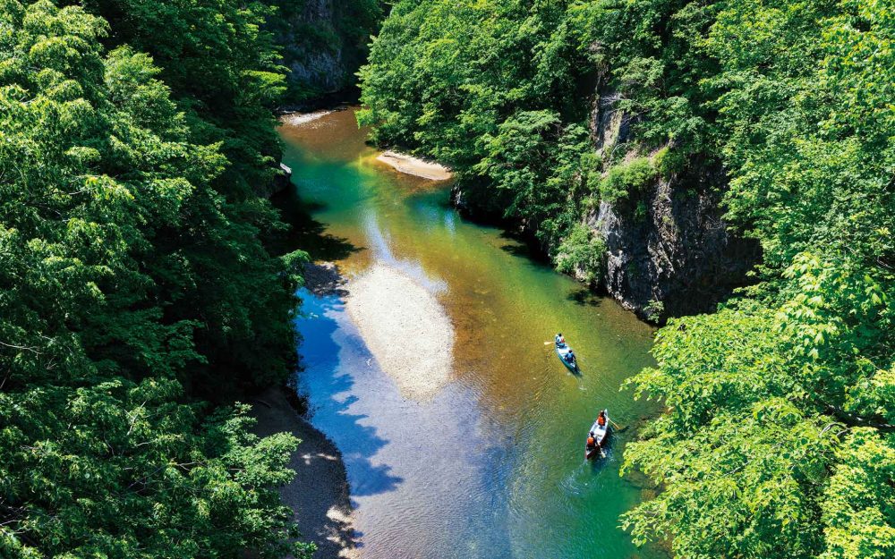 札幌の奥座敷　定山渓温泉の歴史と魅力｜暴れ川を乗り越えた絶景渓谷