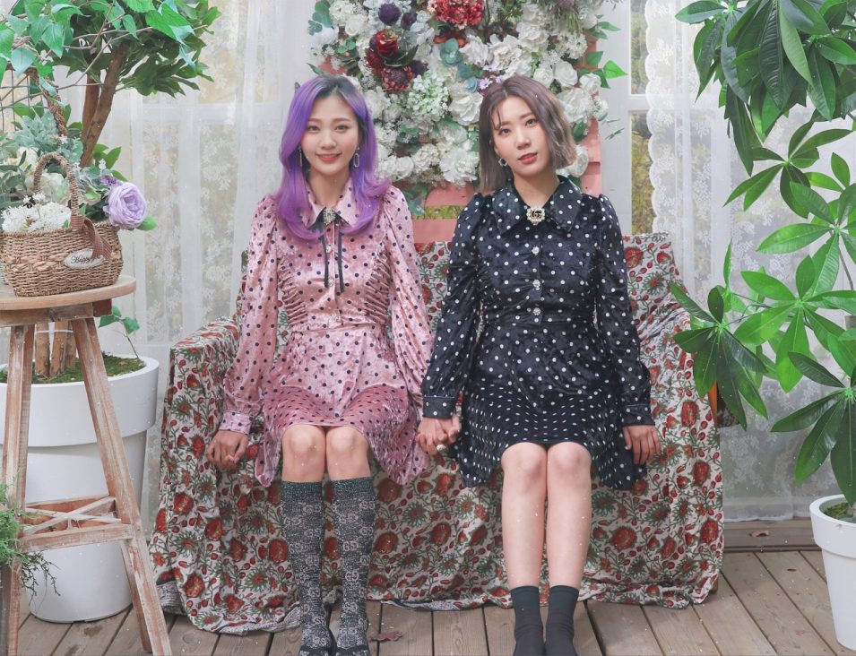 赤頬思春期 JAPAN 1st SINGLE『LOVE』発売記念サイン会