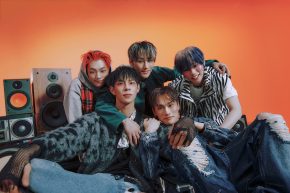 KPOP LOVERS!| TOWER RECORDS SHIBUYA