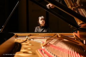 【鈴木愛美】鈴木愛美 ピアノ・リサイタル – バッハ、ハイドン、シューベルト、シマノフスキ