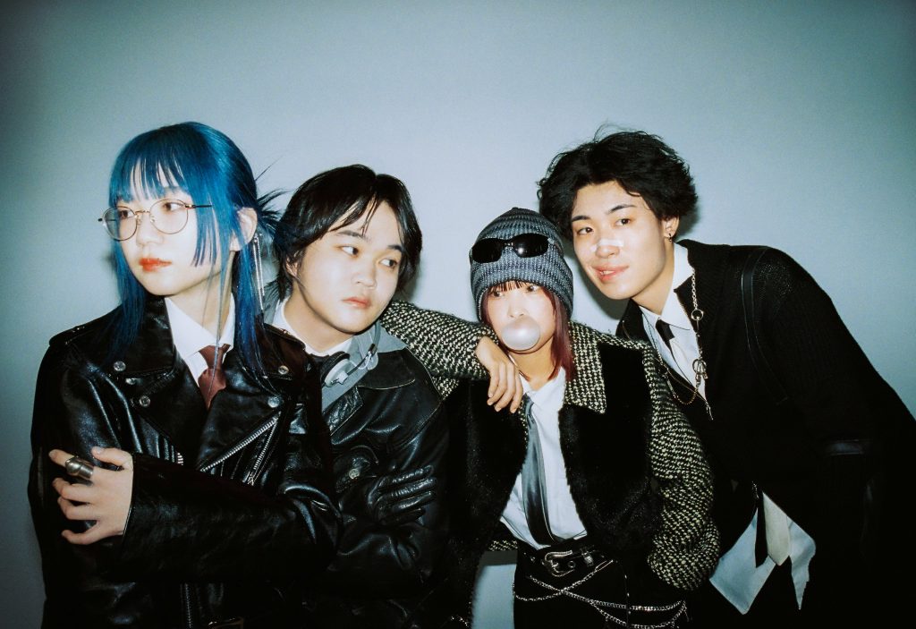 35.7】3rd EP「火星探索」発売記念展示＆パネルプレゼント抽選と