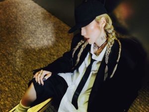 【Arche】2ndAL「THE BLACK SHEEP OF THE FAMILY」発売記念ミニライブ＆アルバムサイン会