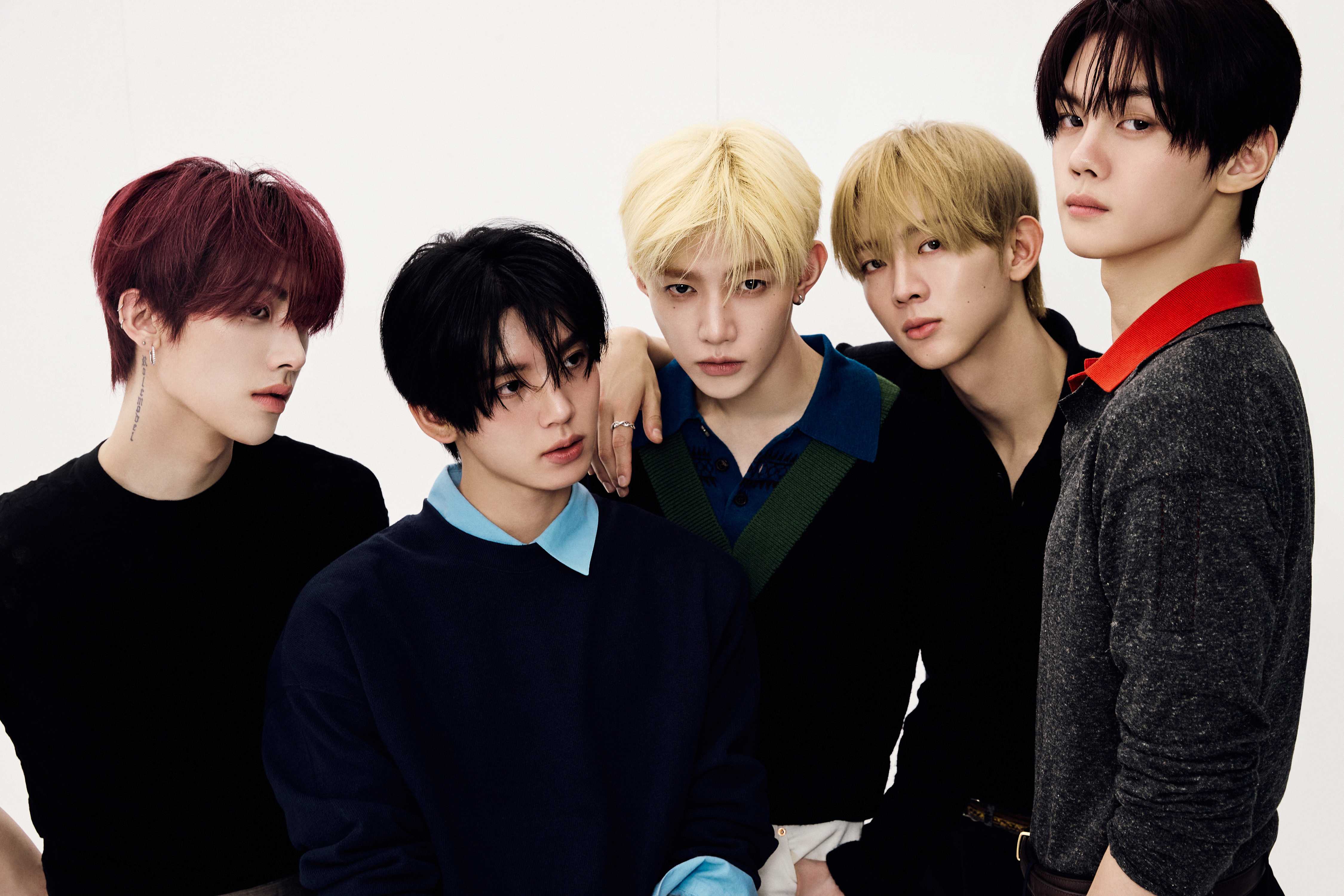 【AND2BLE】 2nd Mini Album [Sequence 02: Attraction]発売記念  宮下公園側壁面に特大広告幕が登場！