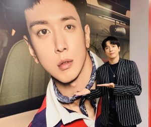 JUNG YONG HWA
