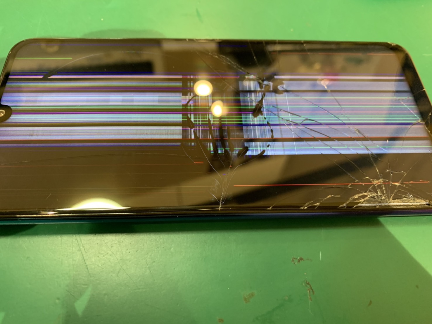 iPhoneX画面修理も地域最安値！（スマホ修理工房イオンせんげん台店）