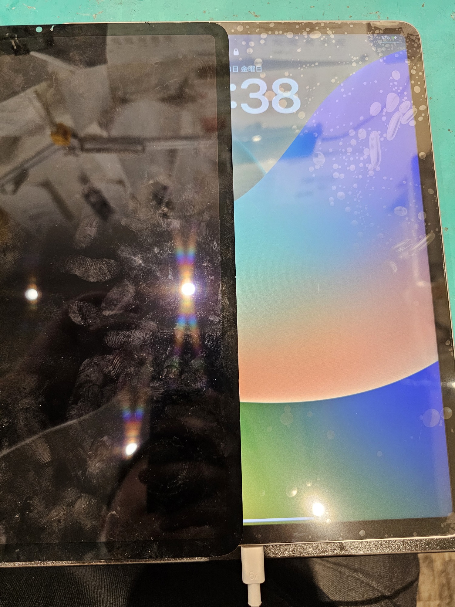 iPadの画面が割れてしまった、映らない等でお困りの時は【スマホ修理工房北千住マルイ店】へ！！