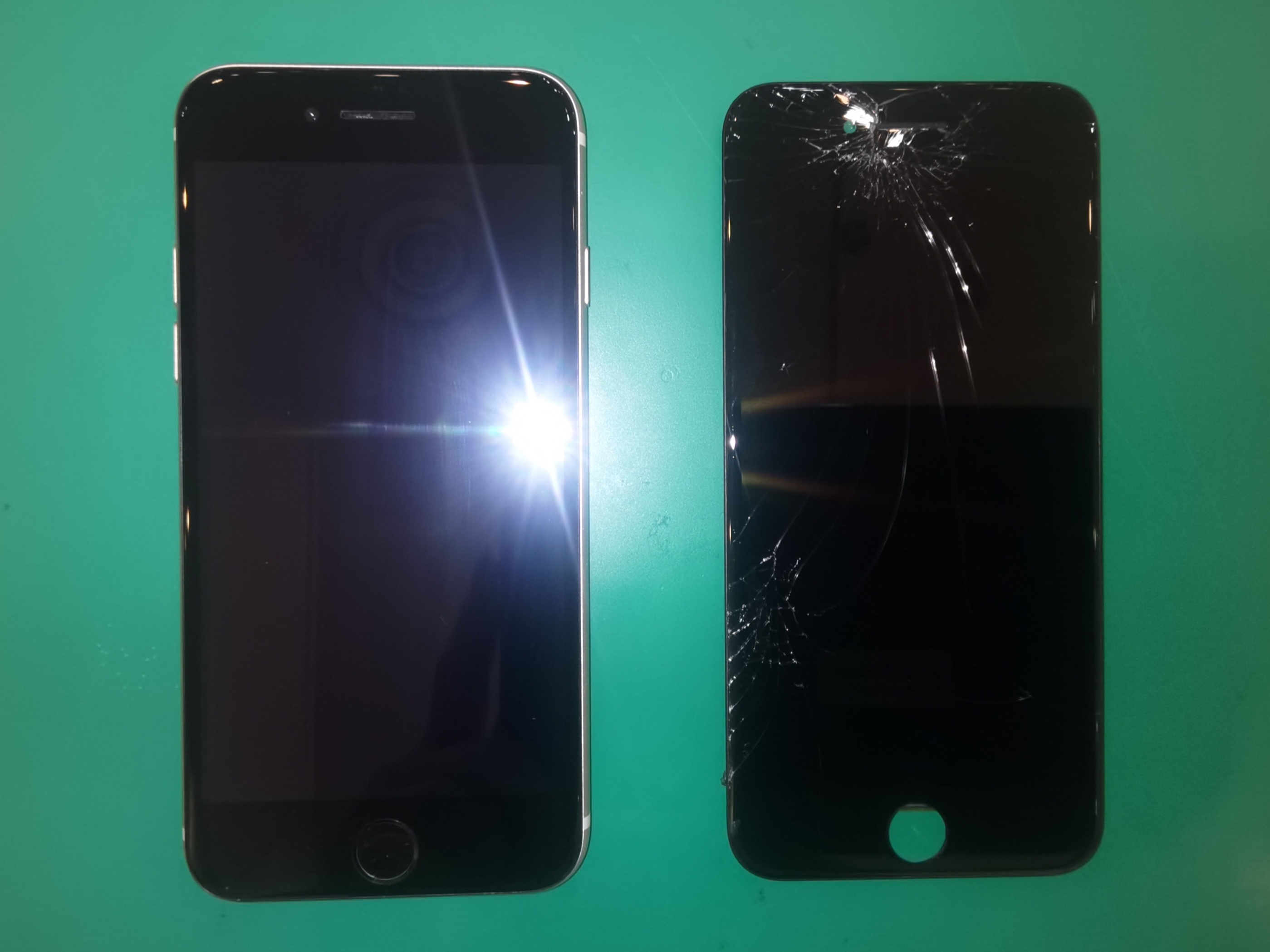 🔧📱iPhoneSE3(アイフォンSE第3世代)画面割れ・液晶漏れ・液晶割れ修理📱🔧