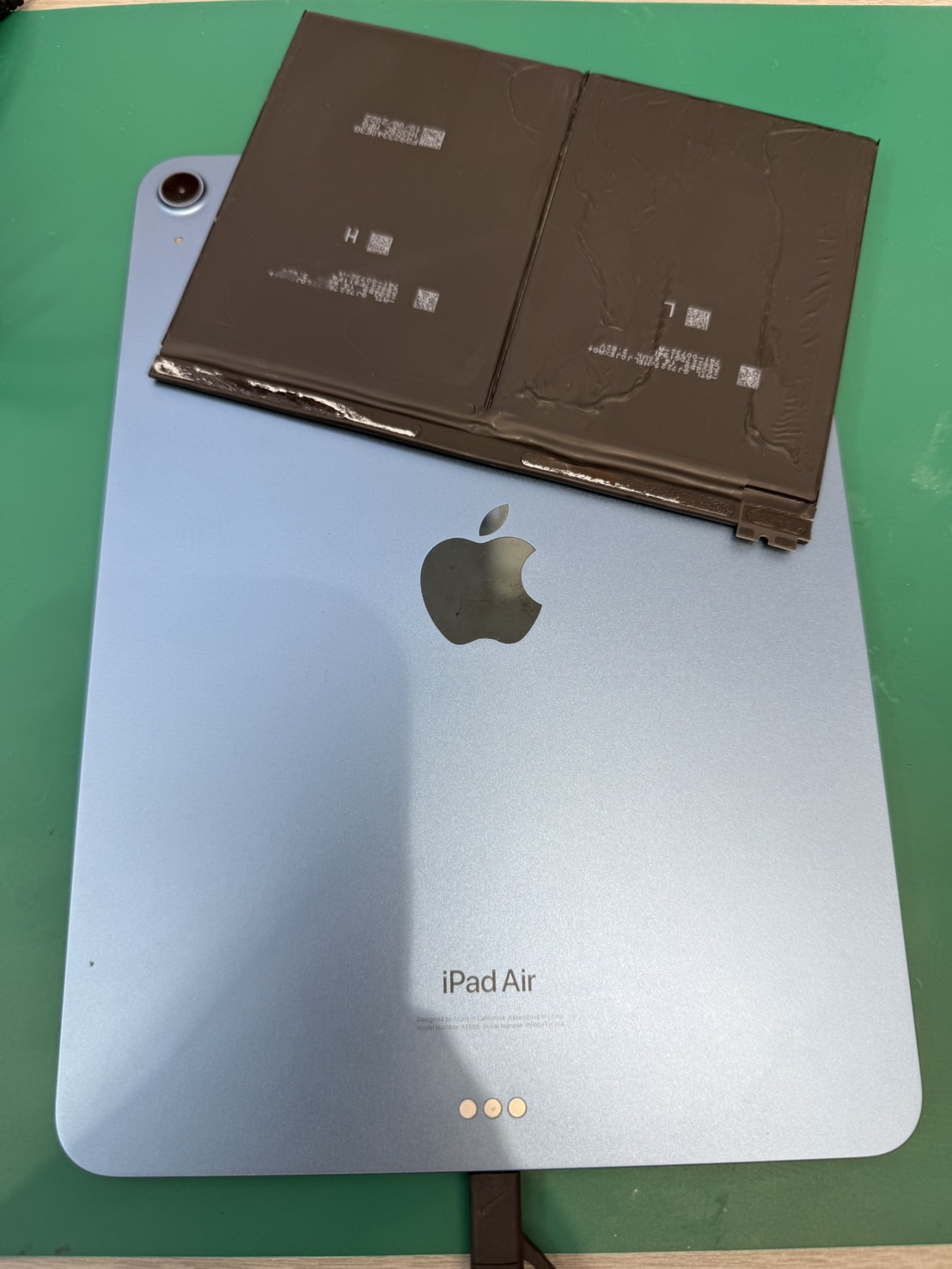 バッテリー減り早いiPadAir5のバッテリー交換修理