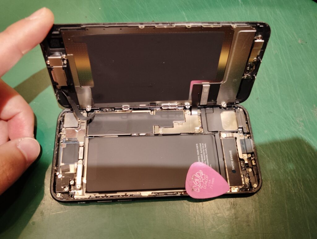 【iPhone SE3】　バッテリー交換はお早めに！　スマホ修理工房イオン北浦和店