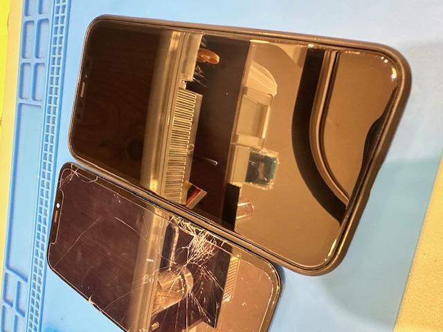 iPhone11の画面交換修理もお任せください！まずはお気軽にご相談から！