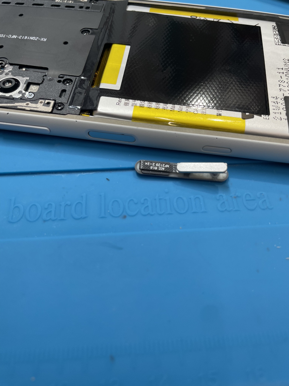 Xperia10 III（エクスペリア10 III）のスリープボタン修理は【スマホ修理工房池袋P’パルコ店】までお越しください！