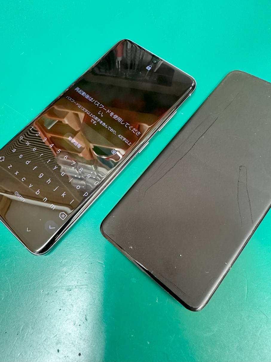 画面が真っ白になってしまったGalaxyの修理【スマホ修理工房熊谷店】