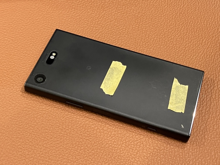 バッテリーが膨張したXperiaXZ1compact（エクスペリア）の画面交換修理を承りました！