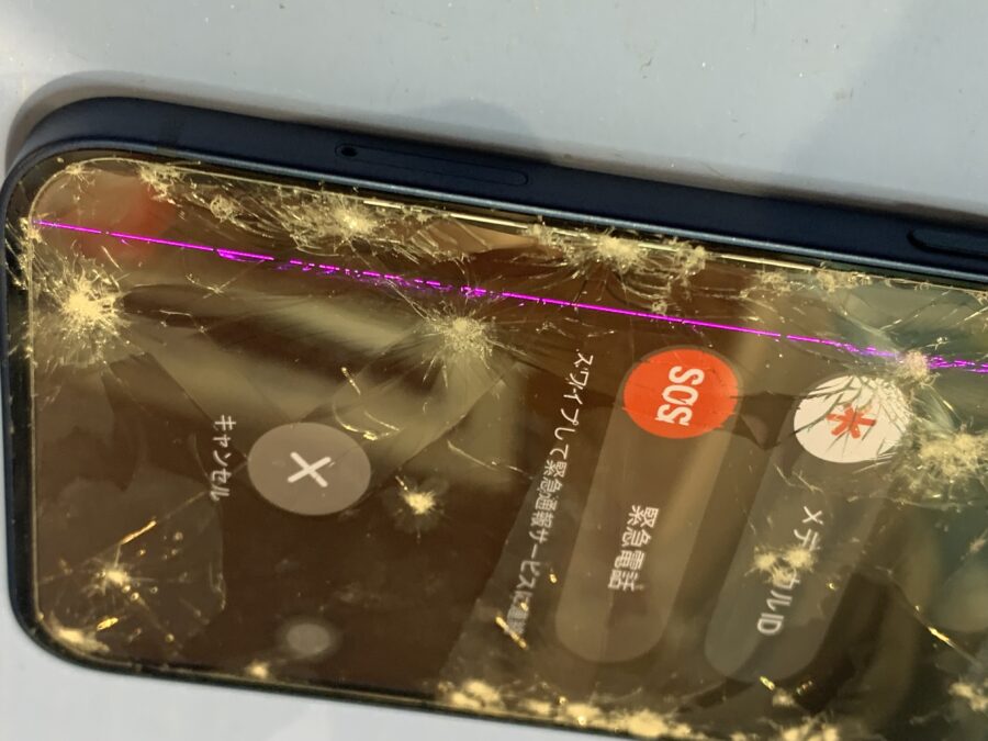 川口市からご来店！iPhone画面割れ/表示不良修理もお任せください。