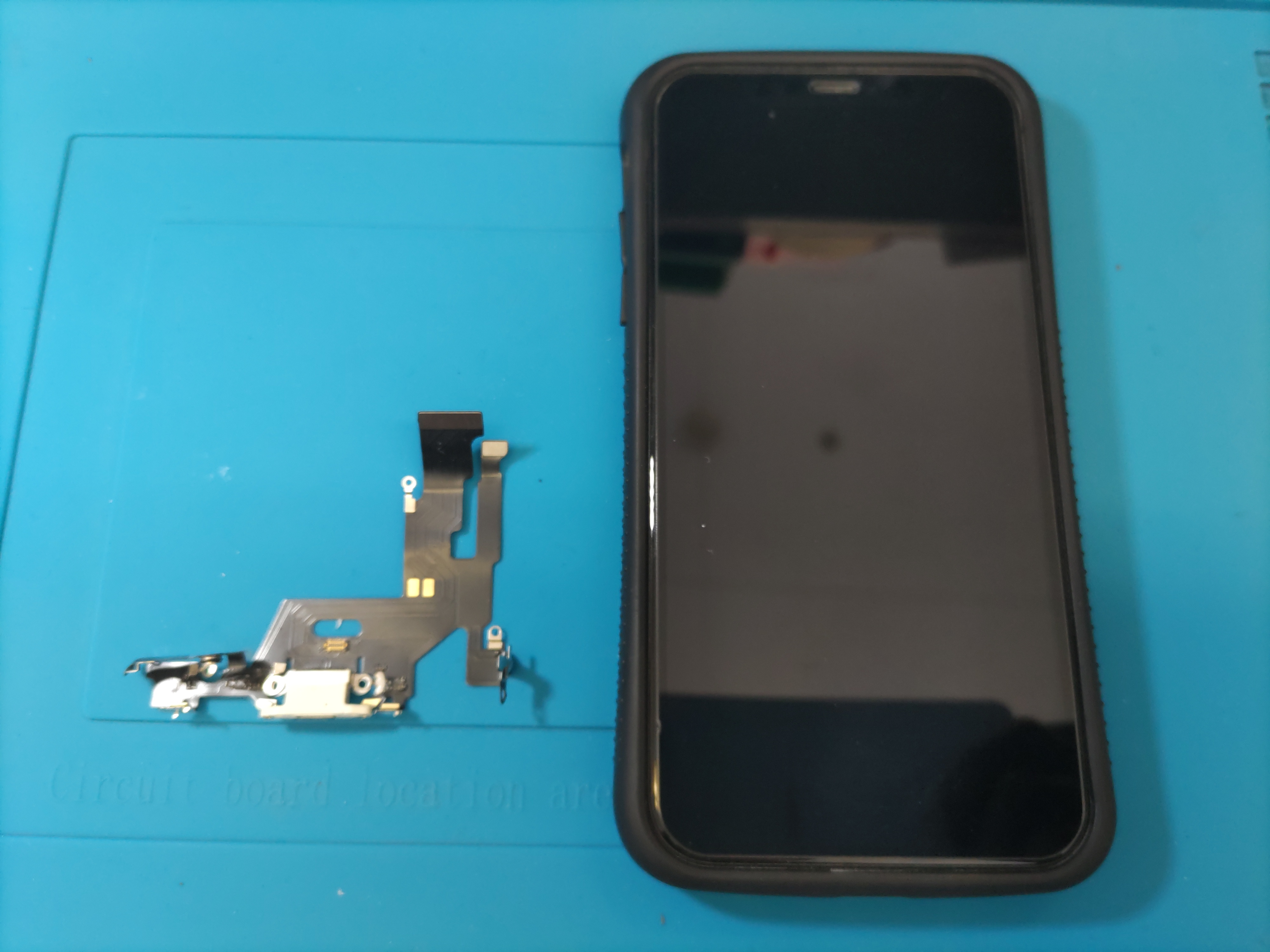【iPhone11】相手に声が届かない、聞こえないと言われたらスマホ修理工房カインズ前橋吉岡店へ！