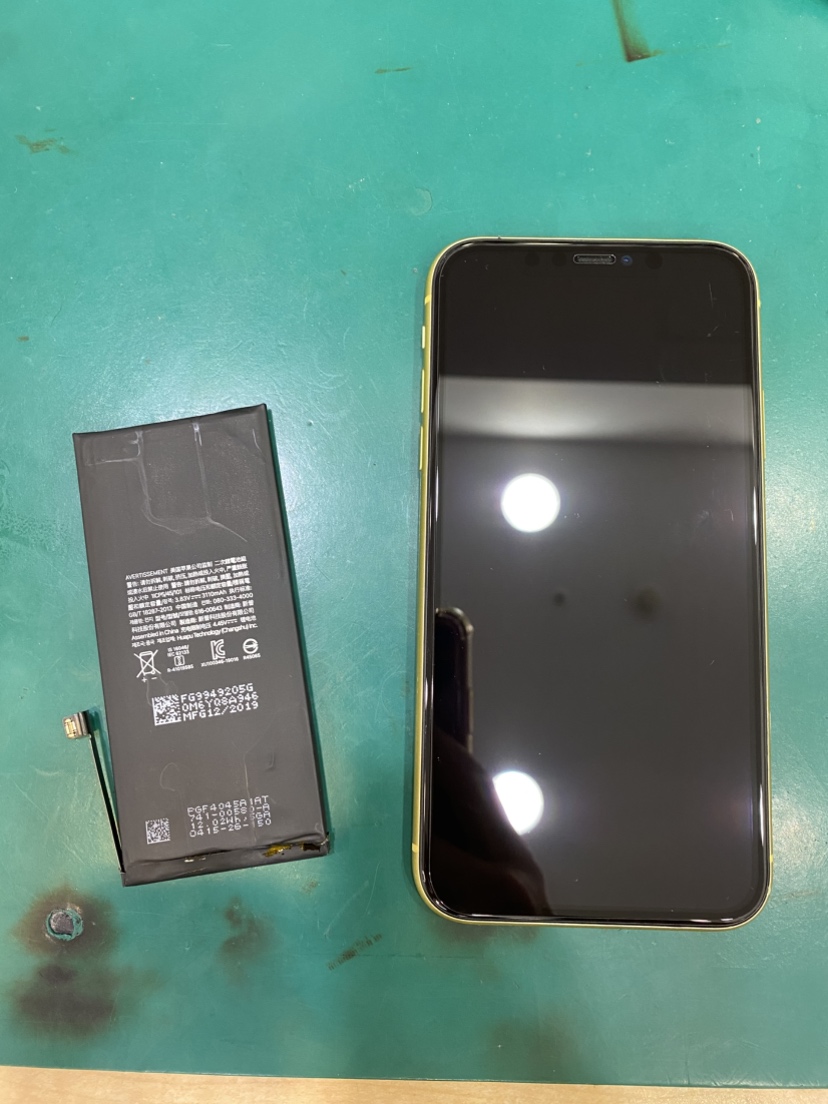 iPhone11のバッテリーを交換しました！スマホ修理工房テラスモール湘南店