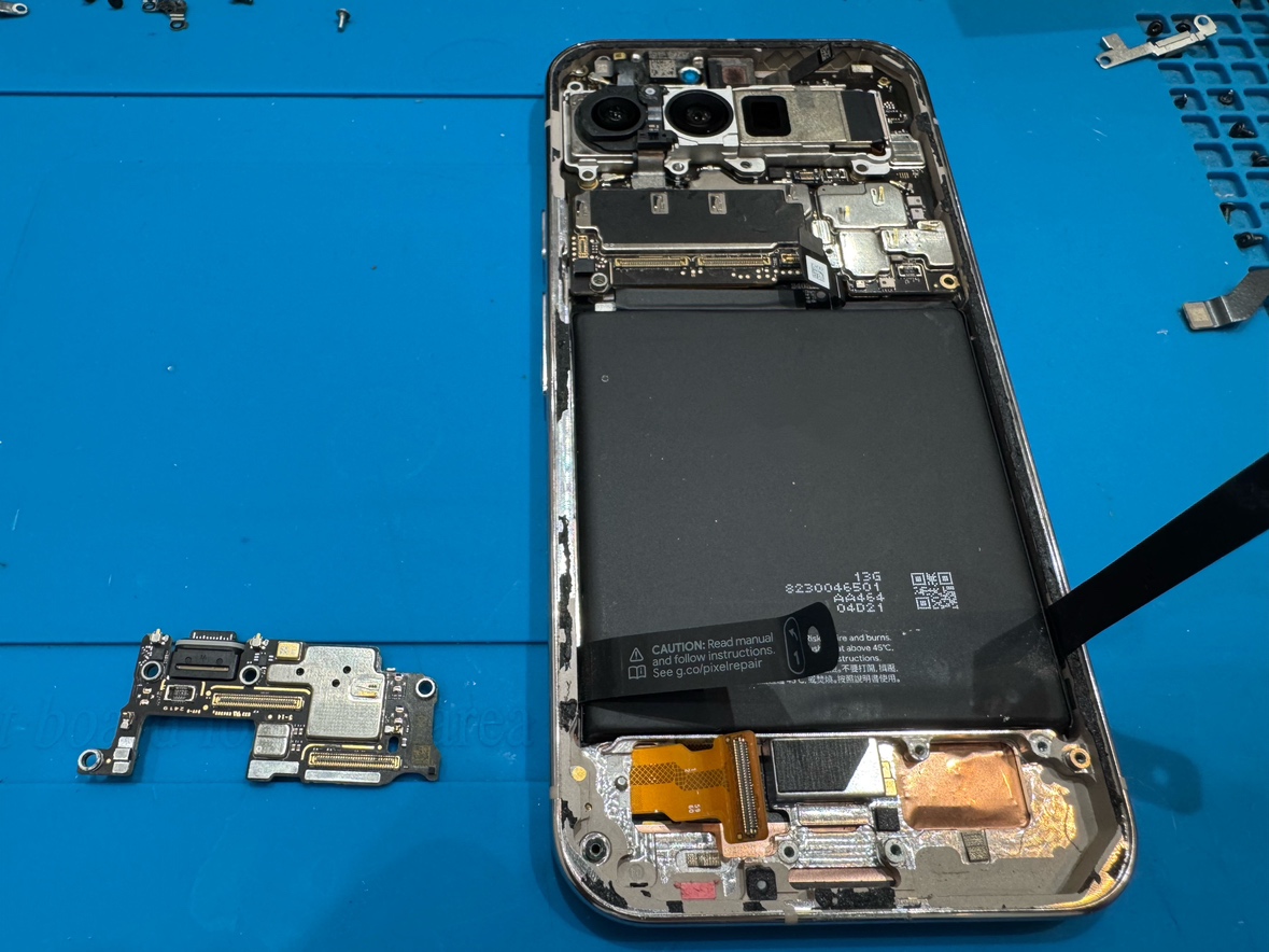 Google pixel9ProXL（ピクセル9プロXL）をお持ち込み頂きました。【スマホ修理工房池袋P'パルコ本店】