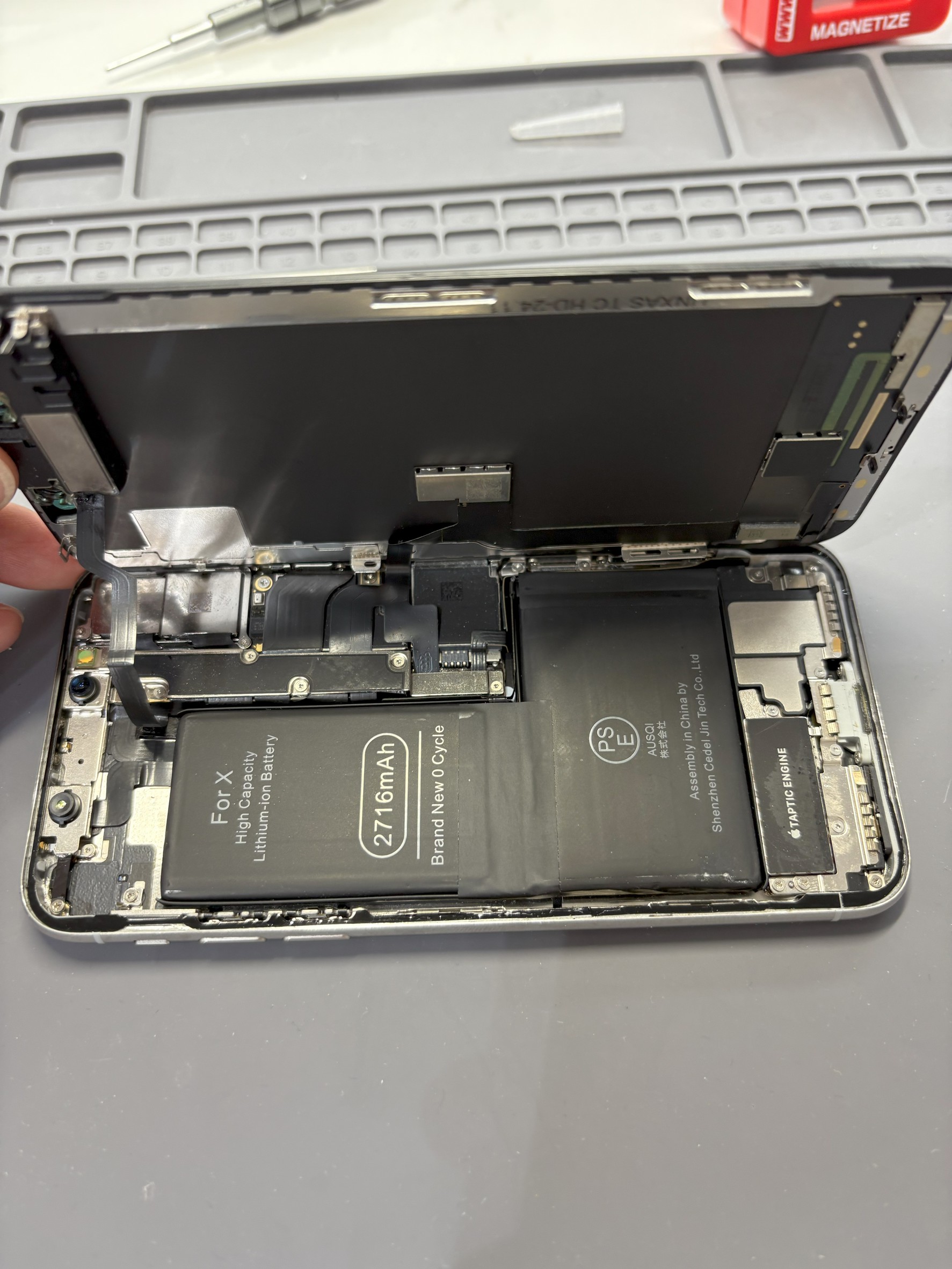 iPhoneXの水没で電源が入らない症状を修理!【スマホ修理工房大和店】
