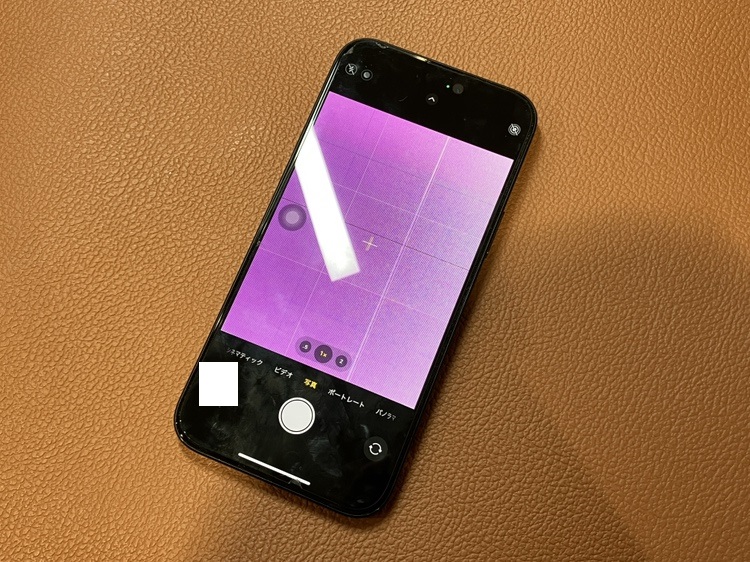 カメラを起動するとピンク色になるiPhone15Plus（アイフォン）のアウトカメラ交換修理を承りました