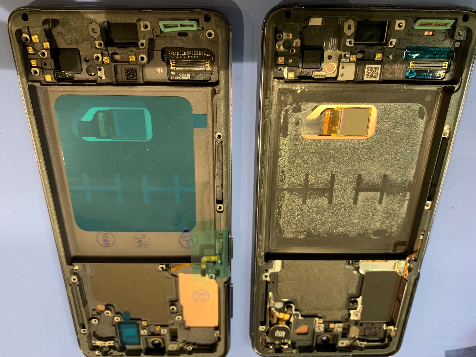 GalaxyS21表示不良/草加市からご来店【スマホ修理工房フレスポ八潮店】