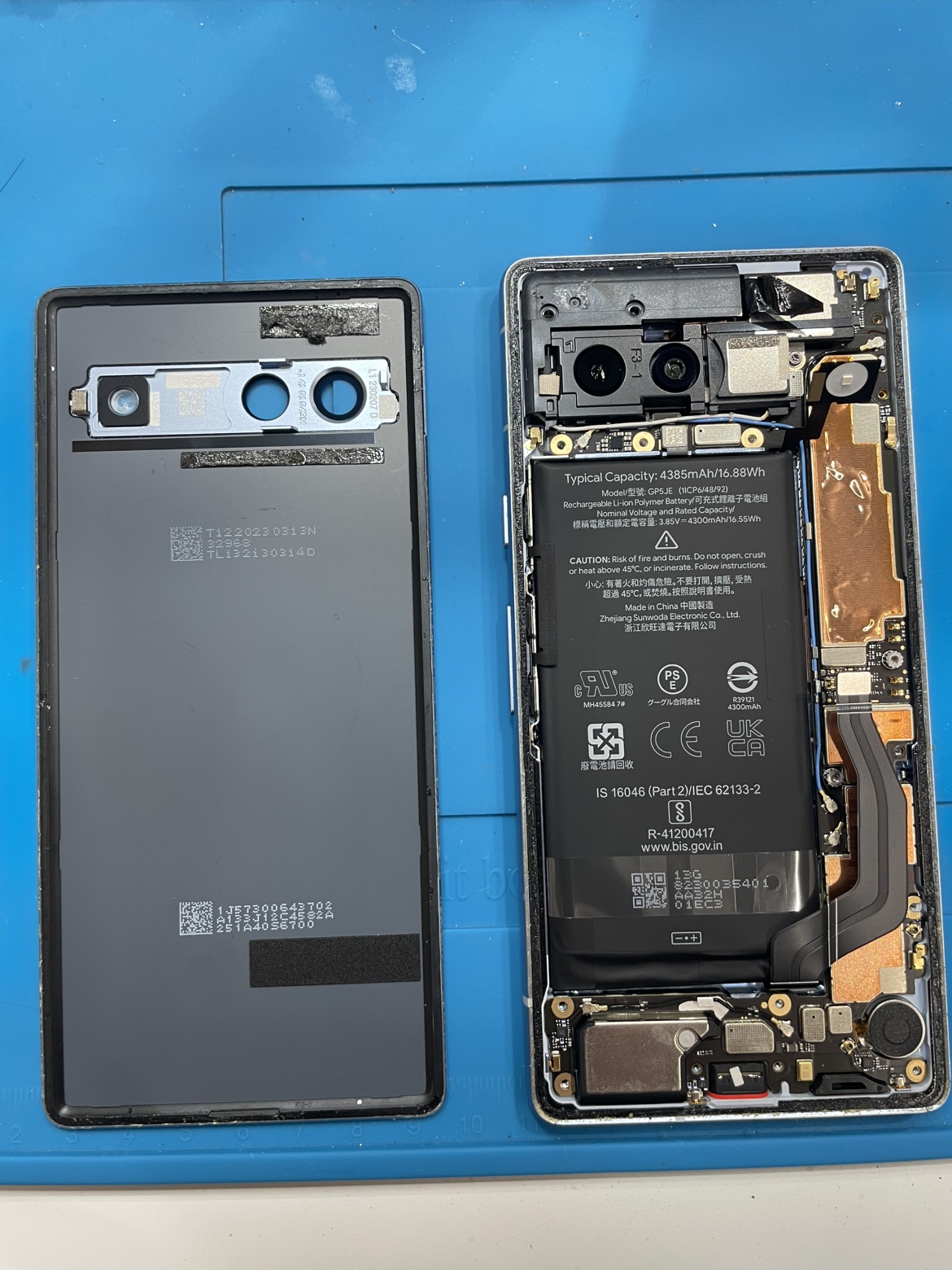Google pixel7a(グーグル ピクセル7a)のバッテリー交換なら【スマホ修理工房池袋P’パルコ店】にご相談ください！
