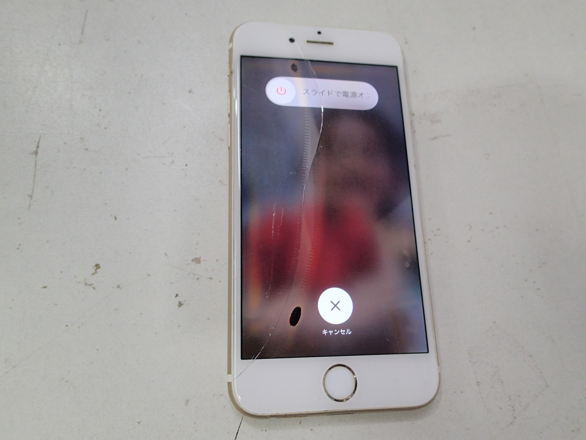 三郷市よりiPhone6sバッテリー膨張【スマホ修理工房フレスポ八潮店】