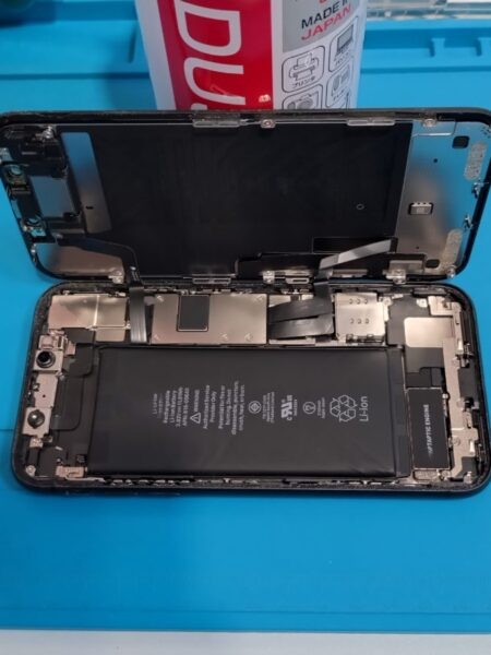 iPhone 11（アイフォン）バッテリーの消費が早いと感じたら当店へ！【スマホ修理工房 ココリア多摩センター店】