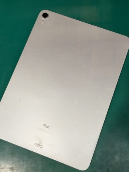 iPad Pro11 第1世代（アイパッド）水没して起動できない！当店で修理します！