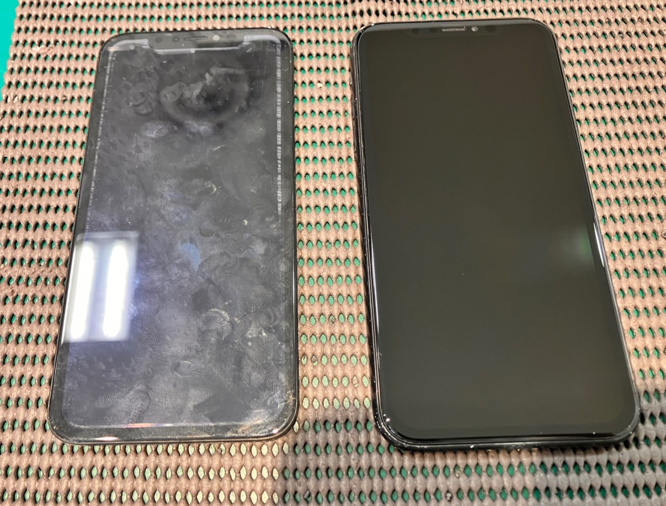 iPhoneXRの液晶交換を行いました！　－スマホ修理工房浦和パルコ店-