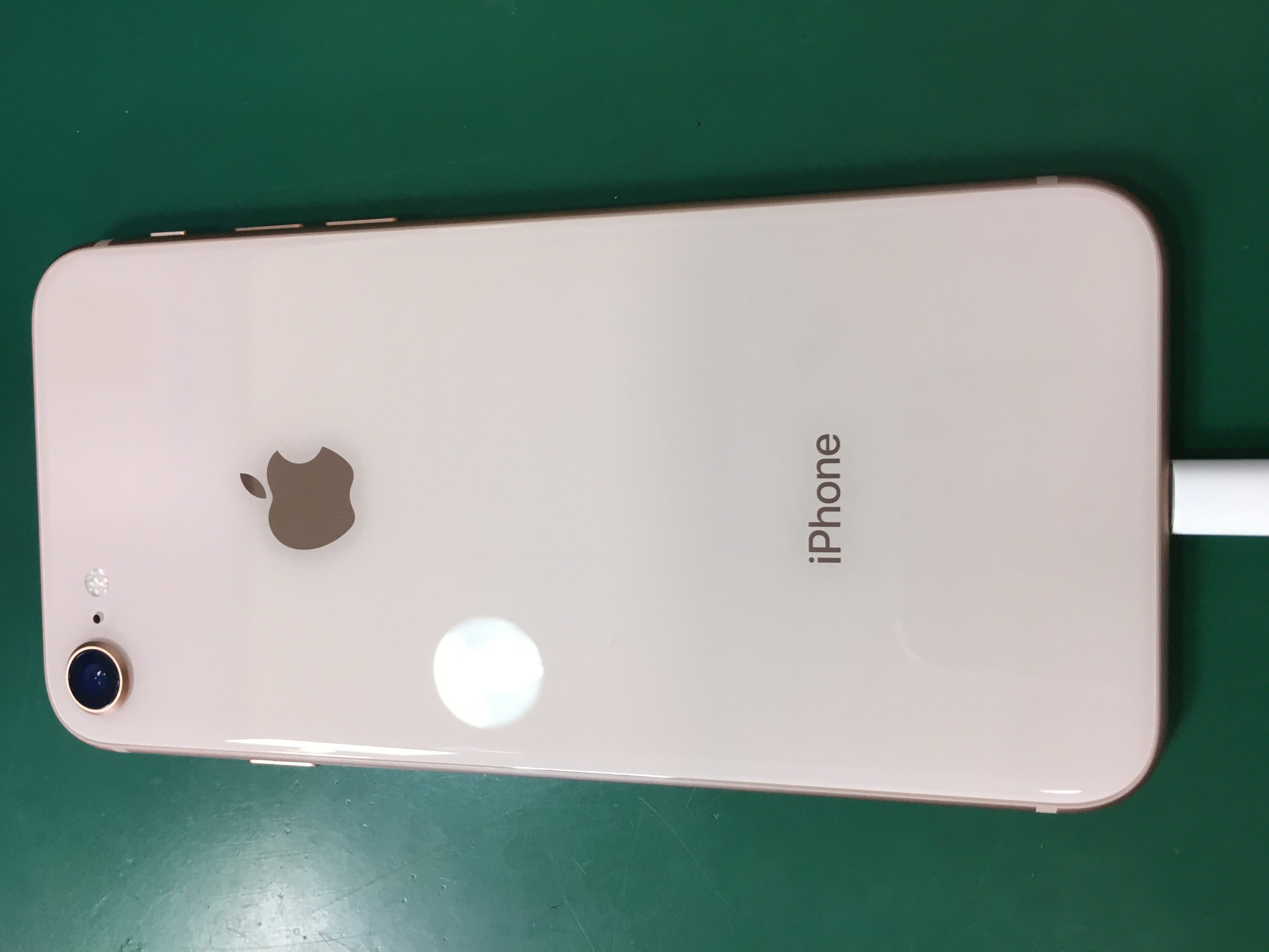 iPhone 7 Plusのバッテリー持ち、そろそろ悪くなってきていませんか？データそのまま・最短即日修理のiPhone修理工房