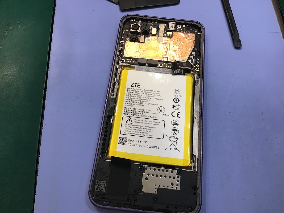 Libero 5G Ⅲならデータそのまま修理可能なスマホ修理工房セレオ甲府店へ！