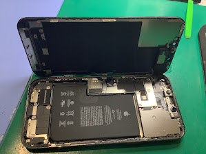 iPhone12ProMaxのバッテリー交換ならデータをそのまま・最短即日修理のスマホ修理工房西八王子店にご相談ください！