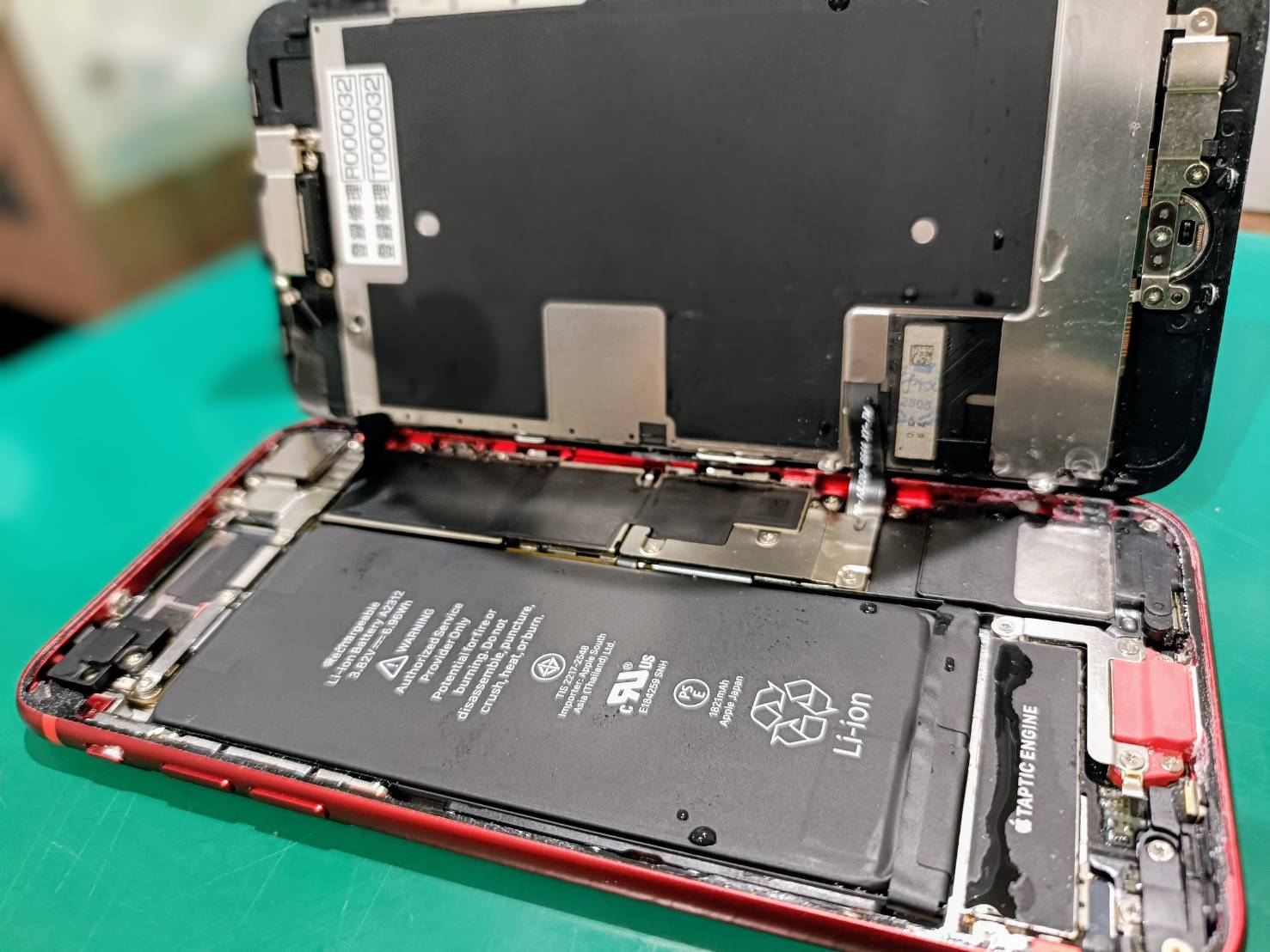 iPhone SE第2世代 水没修理です💦