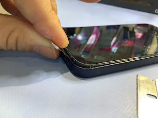 iPhone12の画面交換ならデータそのまま・最短即日修理のスマホ修理工房グランディオ蒲田店へ！